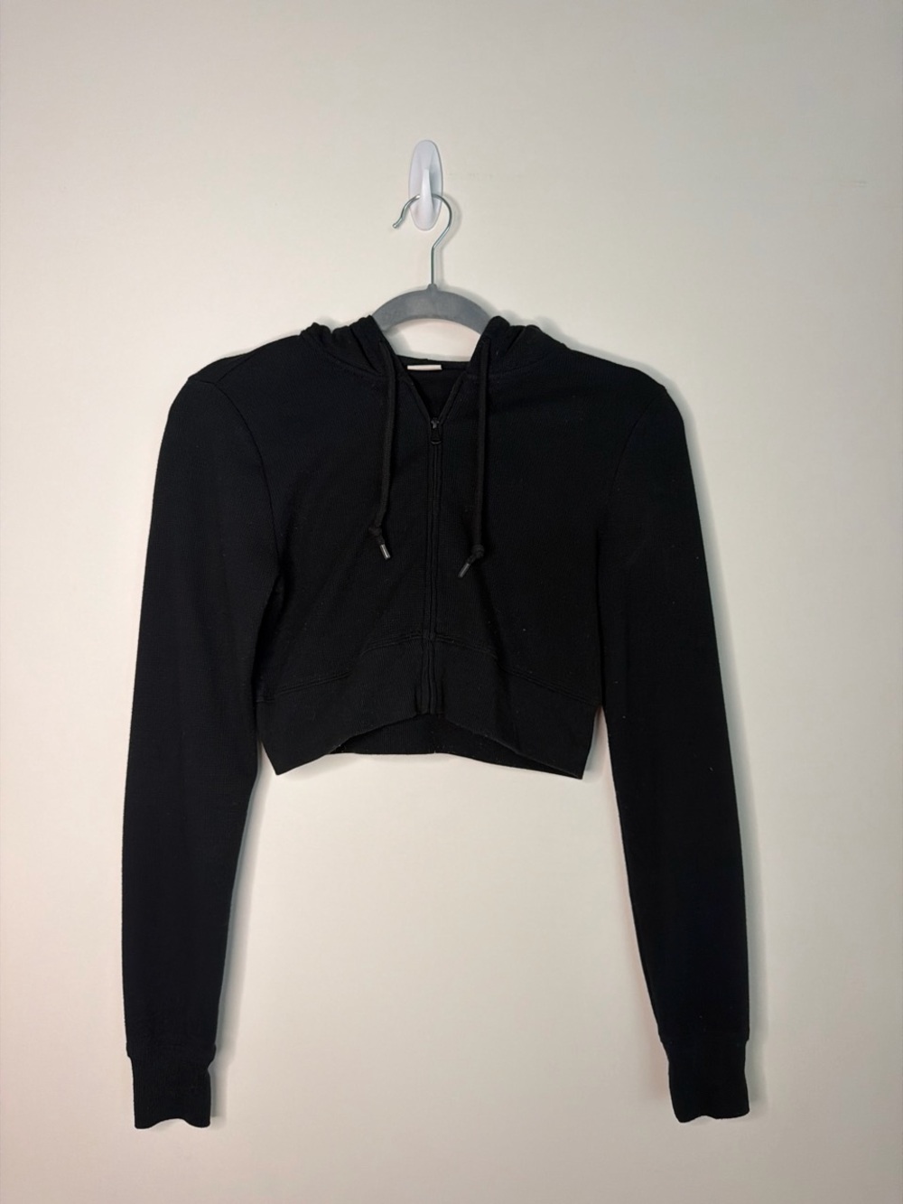 Aritzia Sunday Best Cropped Black Zip Hoodie